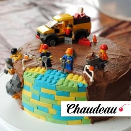 Детский Lego торт «Большая стройка» фото 1 Детский Lego торт «Большая стройка» на заказ