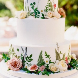 С полевыми цветами