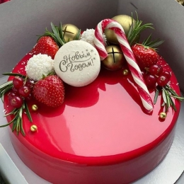 Готовые торты на Новый год 