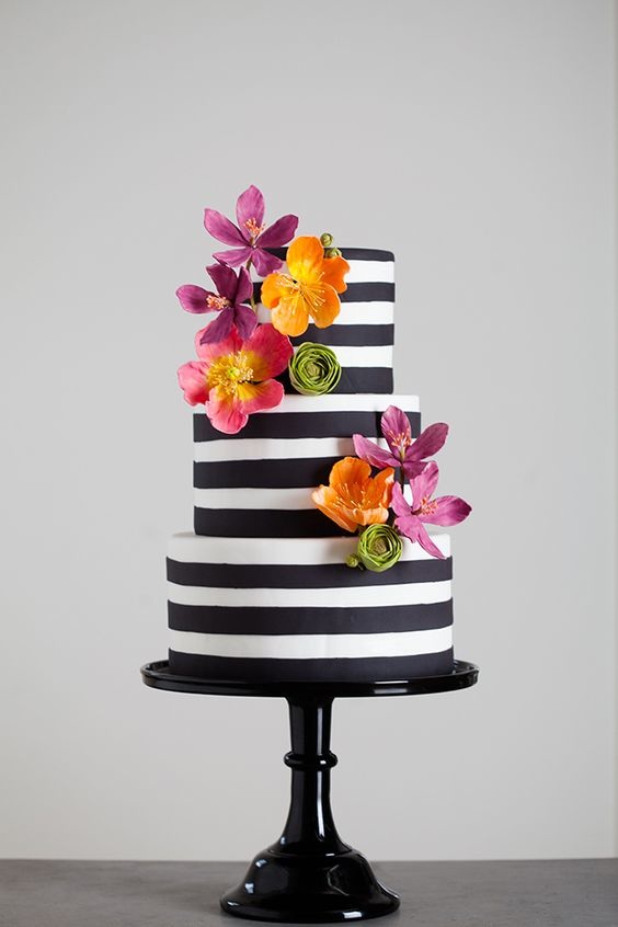 Прикольный свадебный торт фото