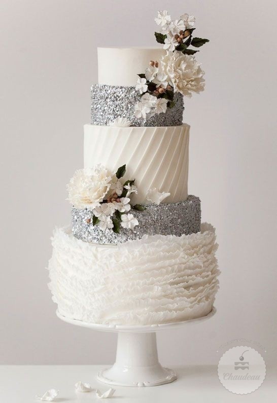 свадебный торт с рюшами 