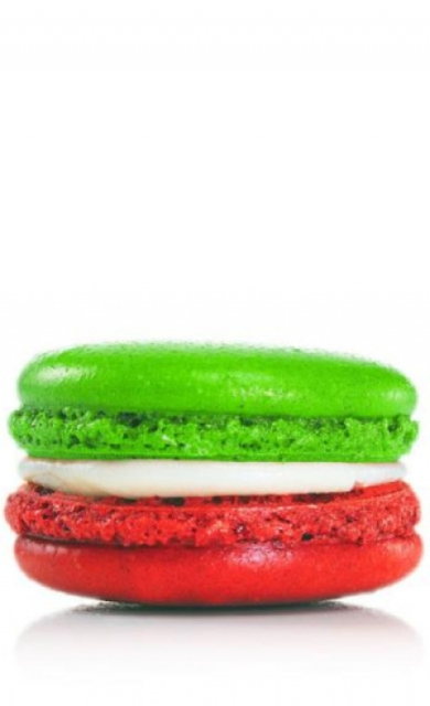 Макаронс Клубничный с базиликом