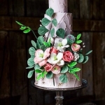 торт на свадьбу на подставке