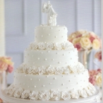 белый торт на свадьбу