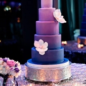 сиреневый свадебный торт