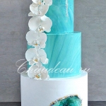 Самый красивый свадебный торт «Лагуна» на заказ