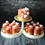 Свадебный торт с зеркальной глазурью на заказ