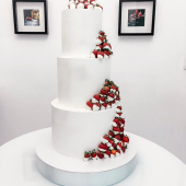 Торт «Клубничный рай» на заказ