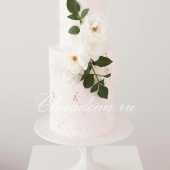 Свадебный торт украшенный цветами на заказ