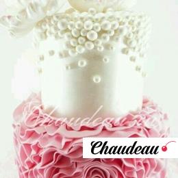 Нежный свадебный торт заказать в кондитерской