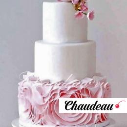 Торт свадебный бело розовый с цветами на заказ