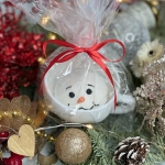 Шоколадная бомбочка новогодняя