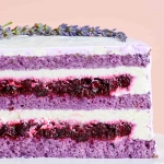 Торт фирменный «Лаванда-смородина»