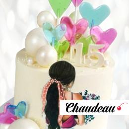 Торт с сердечками-топперами на 15 лет TS1L013167 фото и оформление торта