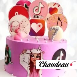 Торт со смартфоном и девочкой TikTok TSSD013176 фото и оформление торта