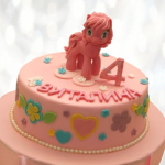 Торт с пони Искоркой TPI0013209 фото и оформление торта