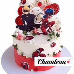 Торт Леди Баг с леденцами №2186 Торт Леди Баг с леденцами №2186