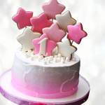 Торт на 1 год с пряниками-звездами T1GP0013560 фото и оформление торта