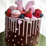 Торт ягодное изобилие на 16 лет TYAI013581 фото и оформление торта