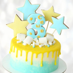 Торт с имбирными пряниками на 3 года TIP3013582 фото и оформление торта