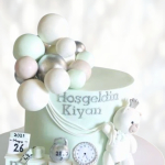 Торт с параметрами рождения для девочки TPRD013592 фото и оформление торта