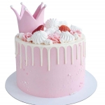 Торт розовый с короной и ягодами №1530