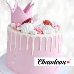 Торт розовый с короной и ягодой TRKY0013505 фото и оформление торта