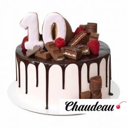 Торт на 10 лет со сладостями без мастики №1797