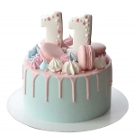 Торт с макарунами на 11 лет №2429