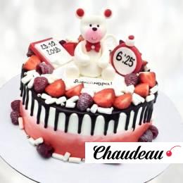 Торт фруктовый на первый день рождения TFPD013606 фото и оформление торта