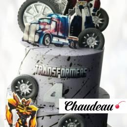Торт Оптимус Прайм и шмель Бамблби TOPS013682 фото и оформление торта