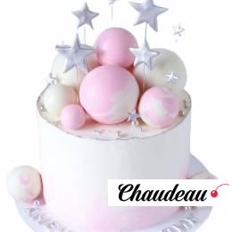 Торт на годик с шариками и звездочками №2595 Торт на годик с шариками и звездочками №2595