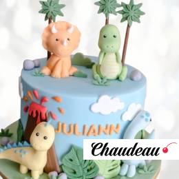 Торт кремовый с динозаврами TKD0013796 фото и оформление торта