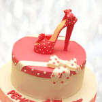 Торт туфелька Золушки на 15 лет TTZ1013833 фото и оформление торта