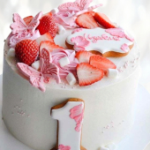 Торт клубника на годик TKG00013840 фото и оформление торта