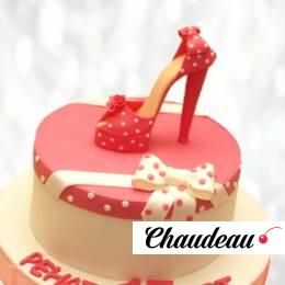 Торт туфелька Золушки на 15 лет TTZ1013833 фото и оформление торта