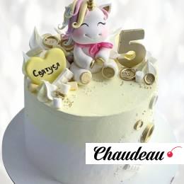 Торт улыбающийся единорожка TUE00013844 фото и оформление торта