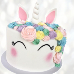 Торт щечки и рог единорога TSCH013948 фото и оформление торта