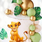 Торт Симба в джунглях с шарами TSDS013995 фото и оформление торта