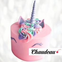 Торт розовый рог единорога TRRE013941 фото и оформление торта