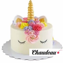 Торт с рогом, ушками и глазами единорога №2457