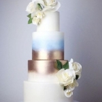 Двухъярусный торт на свадьбу «Нappy wedding»   на заказ