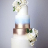 Двухъярусный торт на свадьбу «Нappy wedding»   на заказ