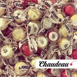 Корпоративные макаронсы с брендированной лентой «Glamour» на заказ