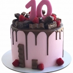Торт со сладостями на 10 лет №1800