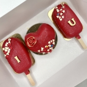 Набор пирожных на 14 февраля NP1F0014783, 3 шт.  