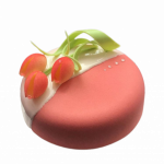 Торт на заказ для женщины «Букет тюльпанов» Йогурт-черника