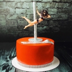 Торт для мужчины «Лимонка» фото 1 Торт для мужчины «Лимонка» на заказ