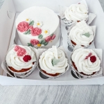 Бенто-торт с капкейками BK000015033