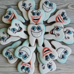 Корпоративные пряники для стоматологии «Улыбка» на заказ